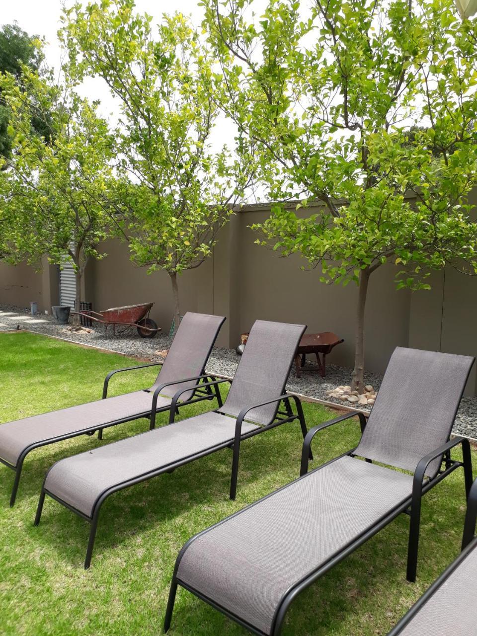 Karoo Sun Boutique Guest House Oudtshoorn Ngoại thất bức ảnh